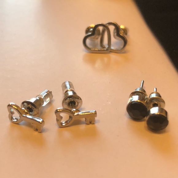 Jewelry - 3 sets Fashion earring Studs Key, Onyx, Hearts!